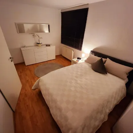 Komfortable Ferienwohnung Auf Dem Hochsten Apartment